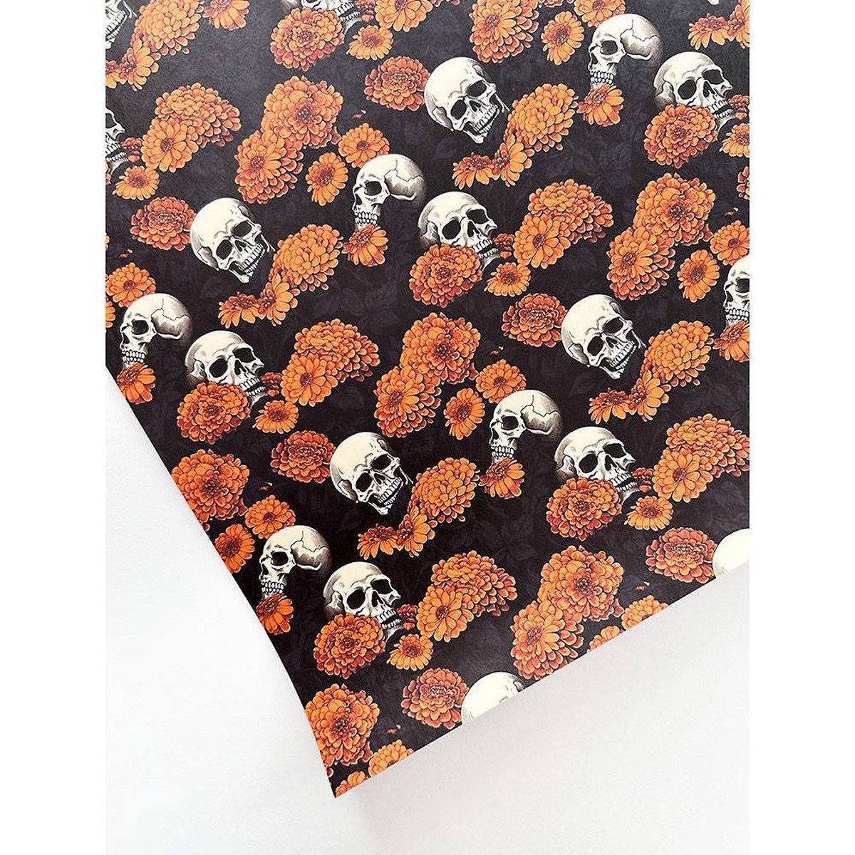 Skulls and Mums Flat Wrap